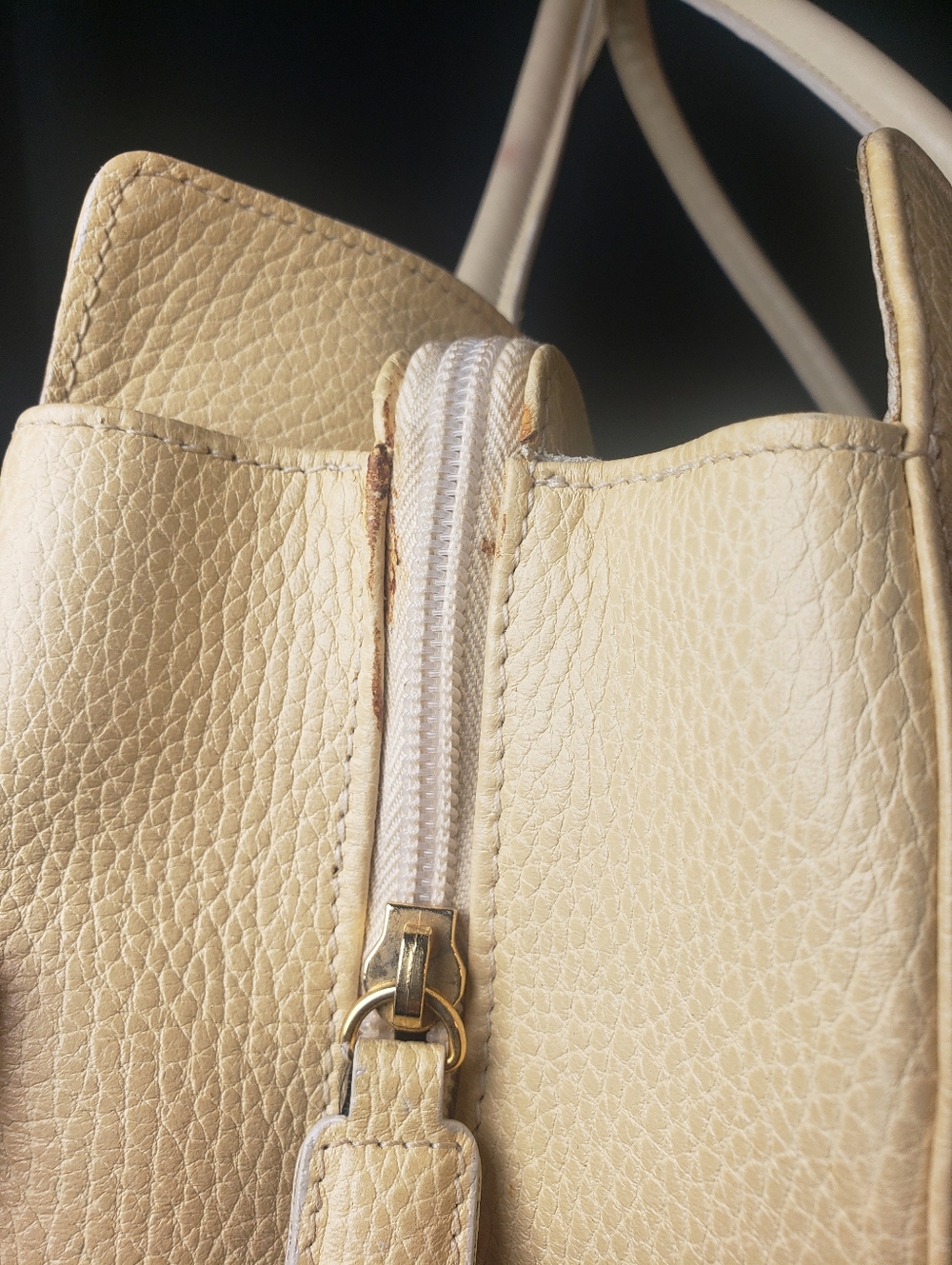 Desmo Vintage Italian Shoulder Bag in Pastel Yellow - Medium Size Bag - Picture 5 of 16